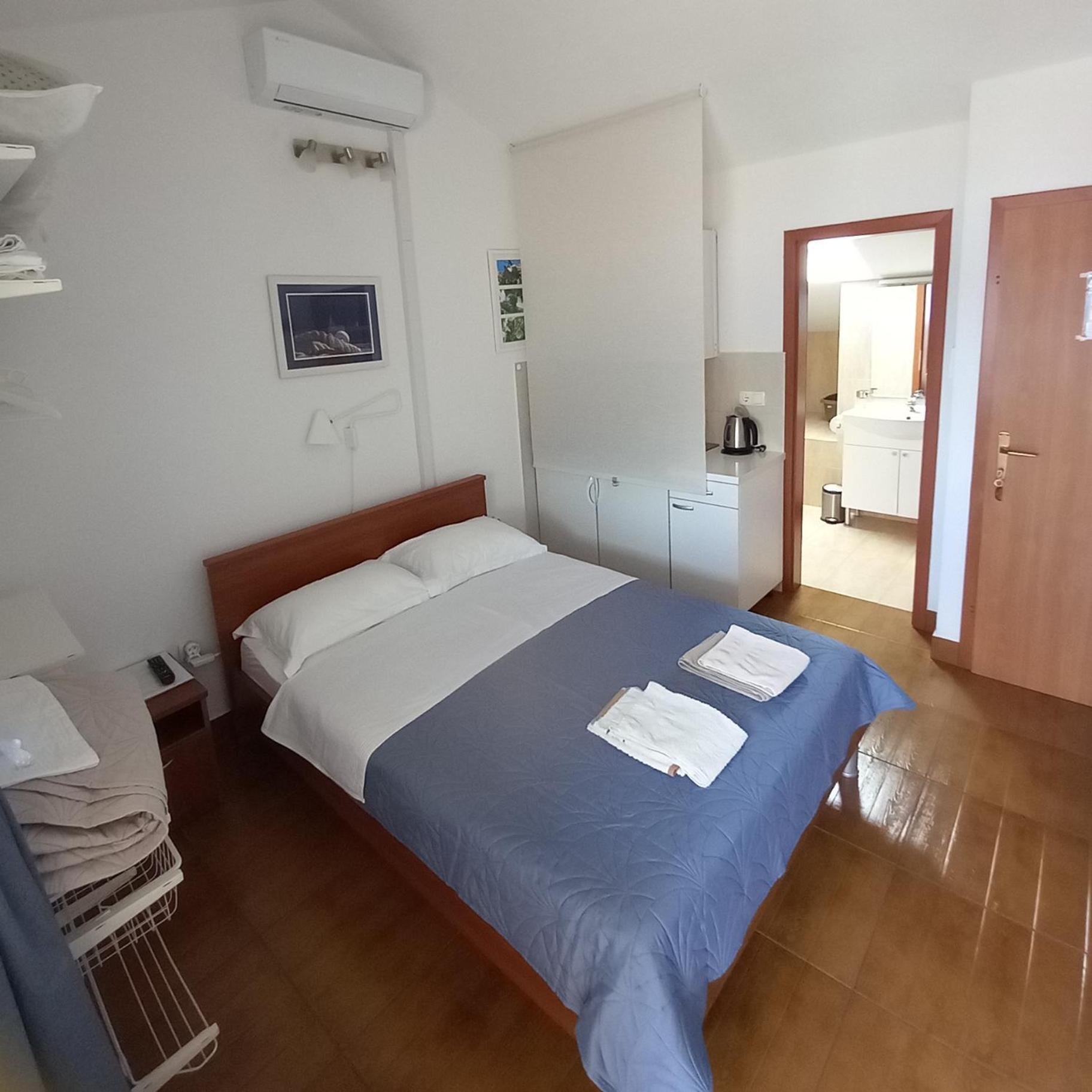 Apartments Filippi Korcula Town Ruang foto